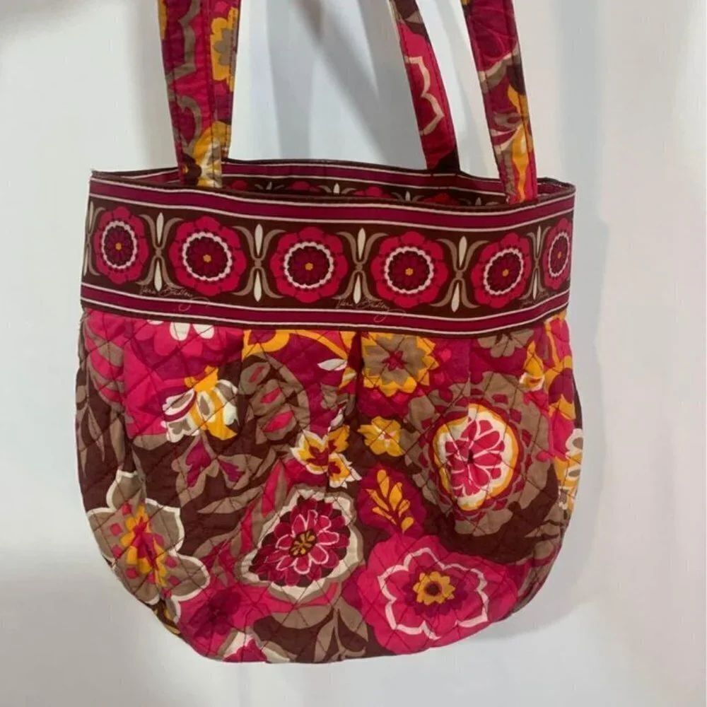 VERA BRADLEY purse. Multi colour. Good condition. 7 compartments. Full zip closu - Picture 6 of 10
